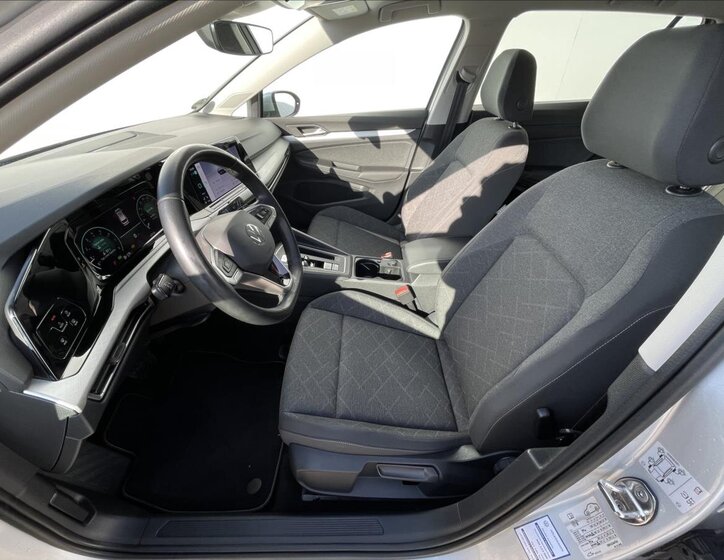 Volkswagen Golf Kombi 1,5 l 110 kw