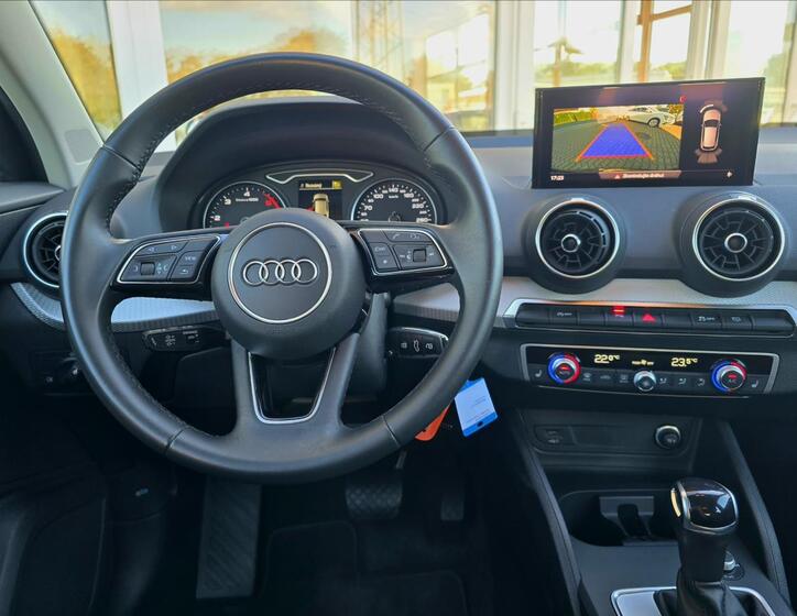 Audi Q2 16