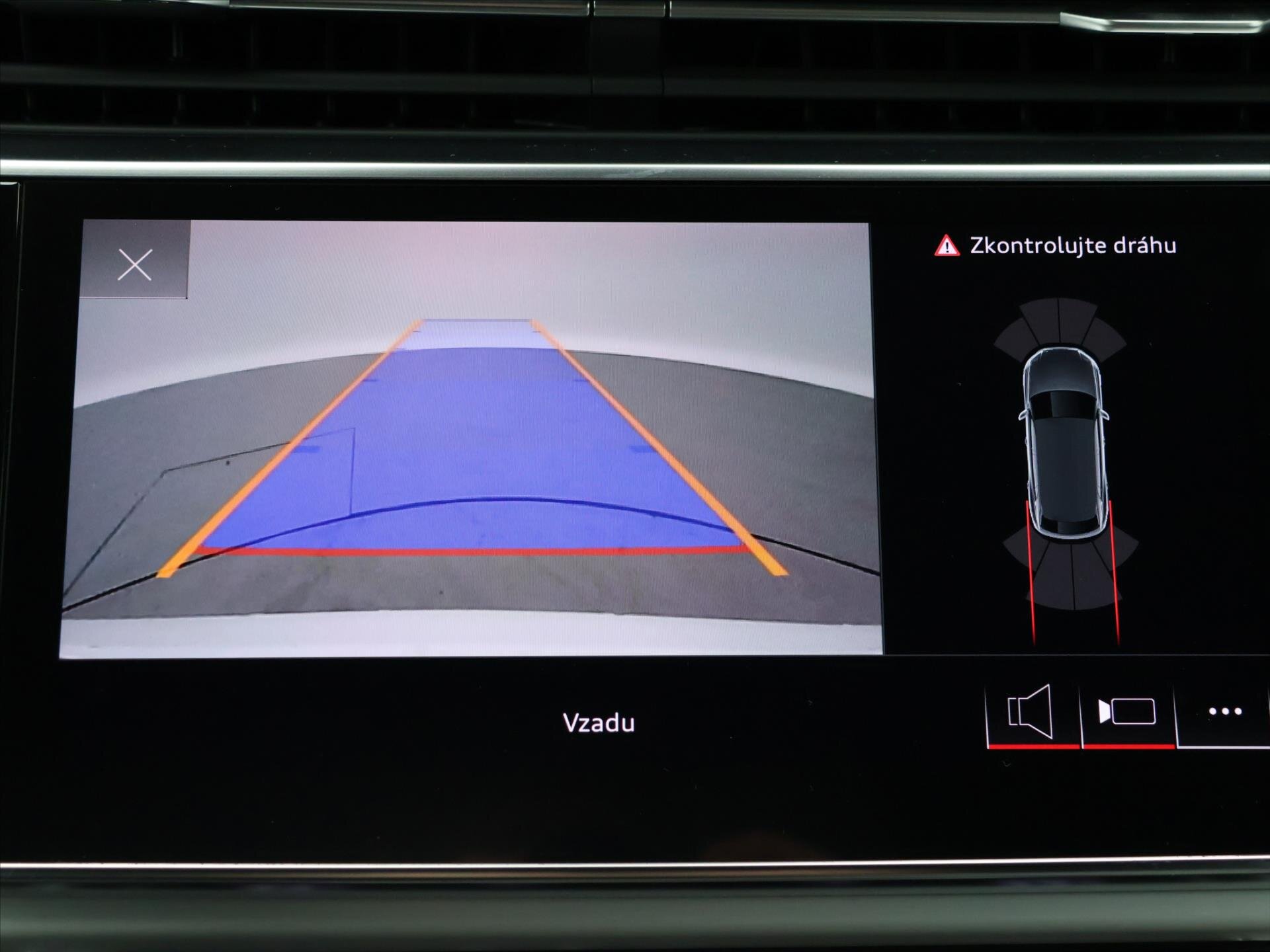 Audi Q8 SUV / Terénní 3,0 l 250 kw