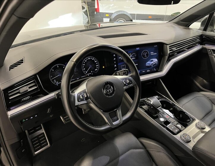 Volkswagen Touareg SUV 3,0 l 210 kw
