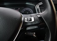 Volkswagen T-Roc CUV 1,5 l 110 kw