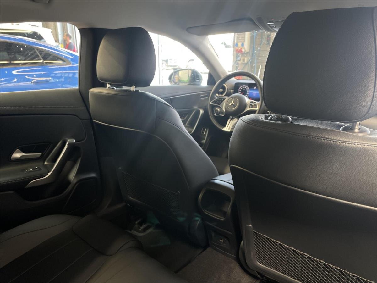 Mercedes-Benz CLA Kombi 1,3 l 120 kw