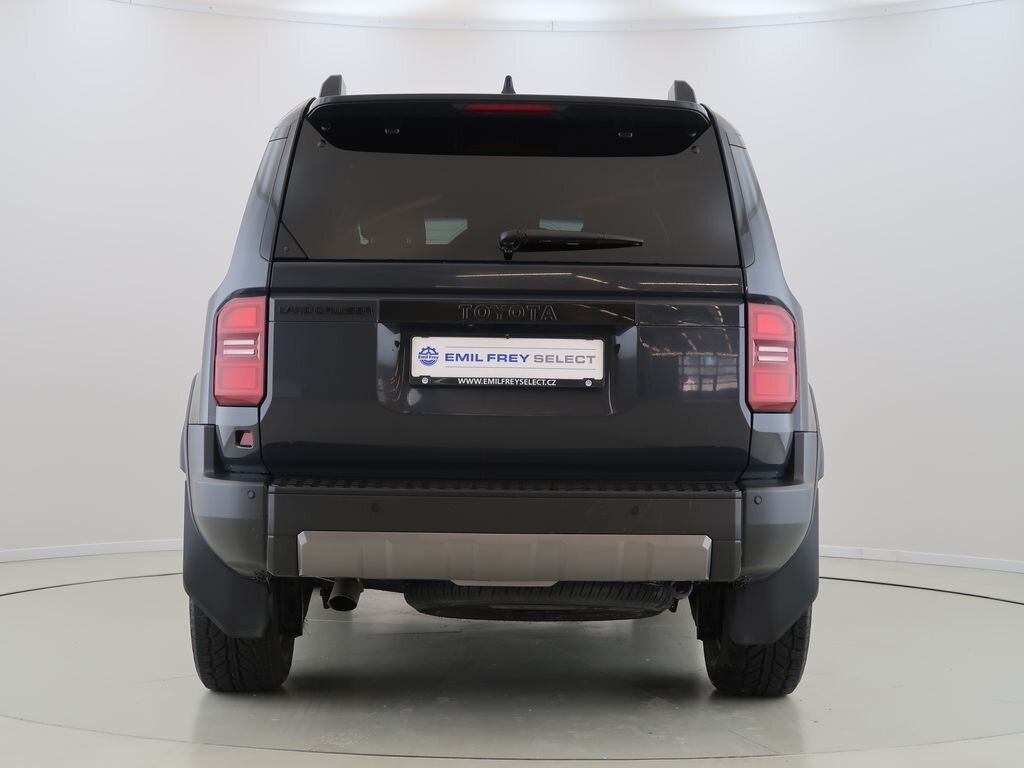 Toyota Land Cruiser SUV / Terénní 2,8 l 151 kw