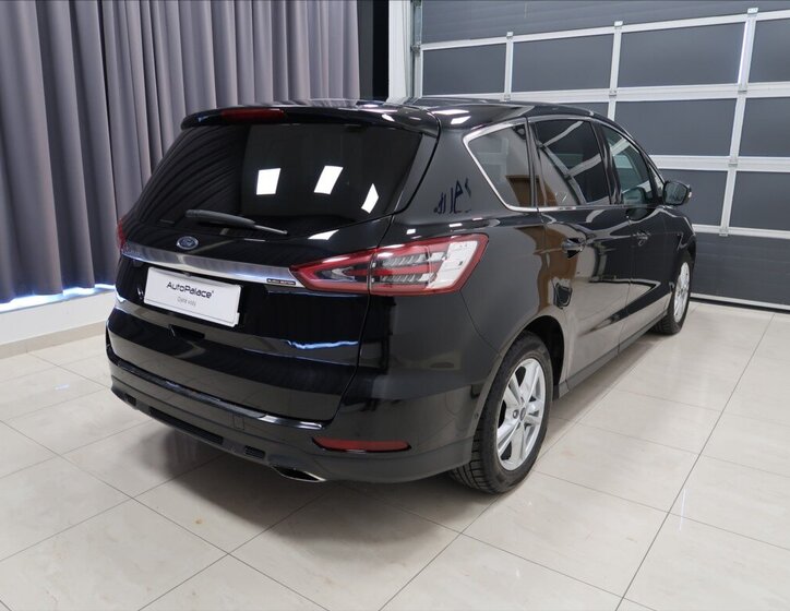 Ford S-MAX MPV 2,0 l 140 kw