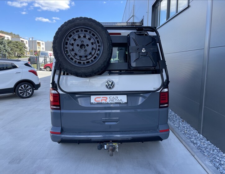 Volkswagen Multivan 8