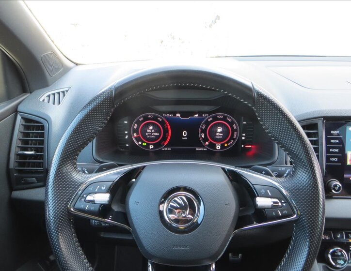 Škoda Karoq SUV / Terénní 2,0 l 85 kw