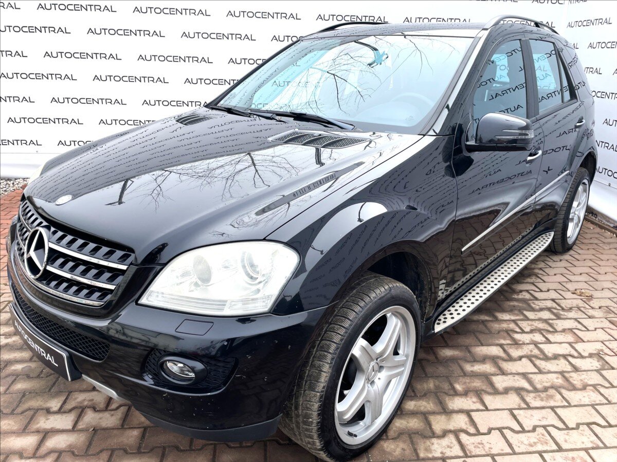 Mercedes-Benz Třídy M SUV / Terénní 3,5 l 200 kw