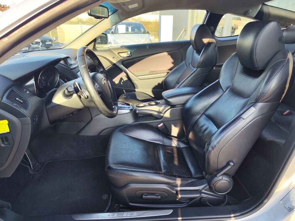 Hyundai Genesis Kupé 0,0 223 kw