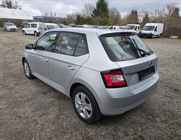 Škoda Fabia Hatchback 999,0 70 kw