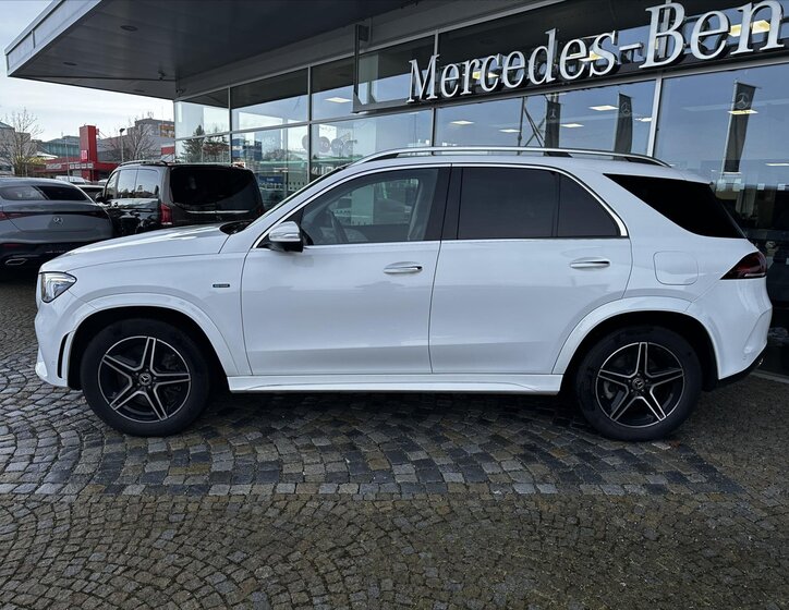 Mercedes-Benz GLE SUV 2,0 l 143 kw