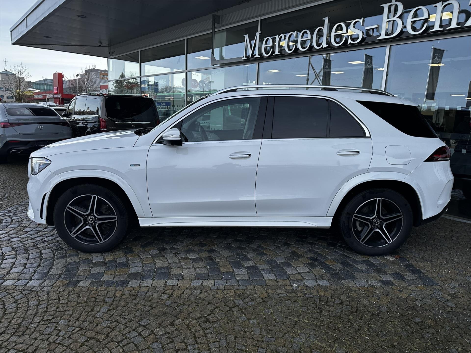 Mercedes-Benz GLE SUV 2,0 l 143 kw