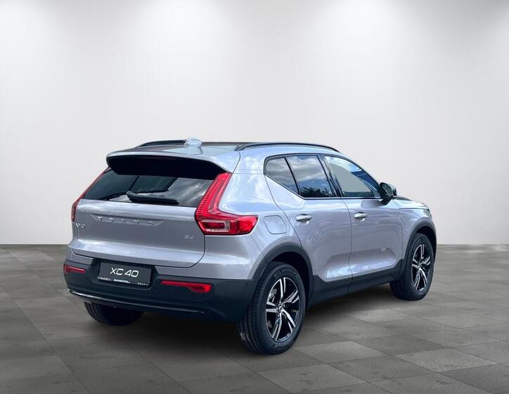 Volvo XC40 4