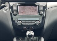 Nissan Qashqai SUV / Terénní 1,3 l 103 kw