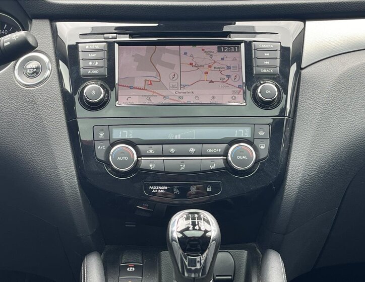 Nissan Qashqai SUV / Terénní 1,3 l 103 kw