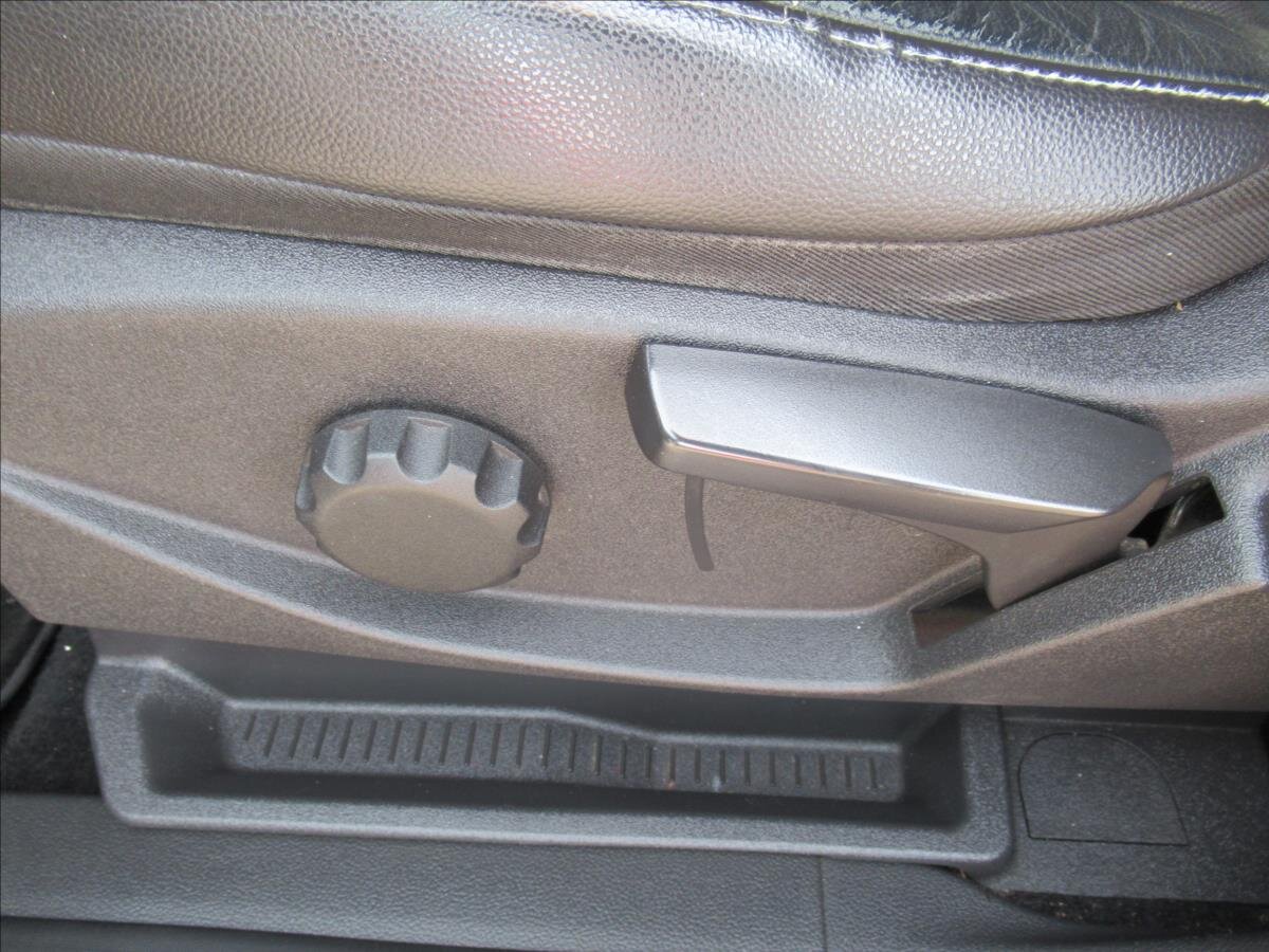 Ford Kuga SUV 2,0 l 103 kw