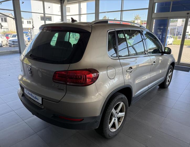 Volkswagen Tiguan 6