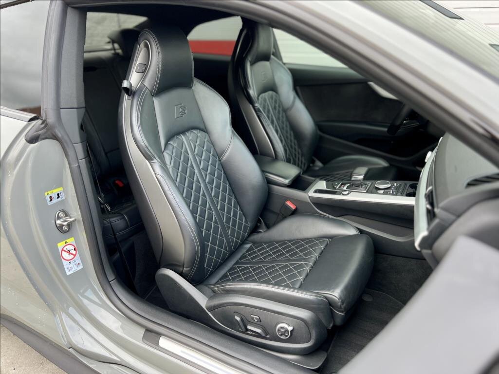 Audi S5 Kupé 3,0 l 255 kw