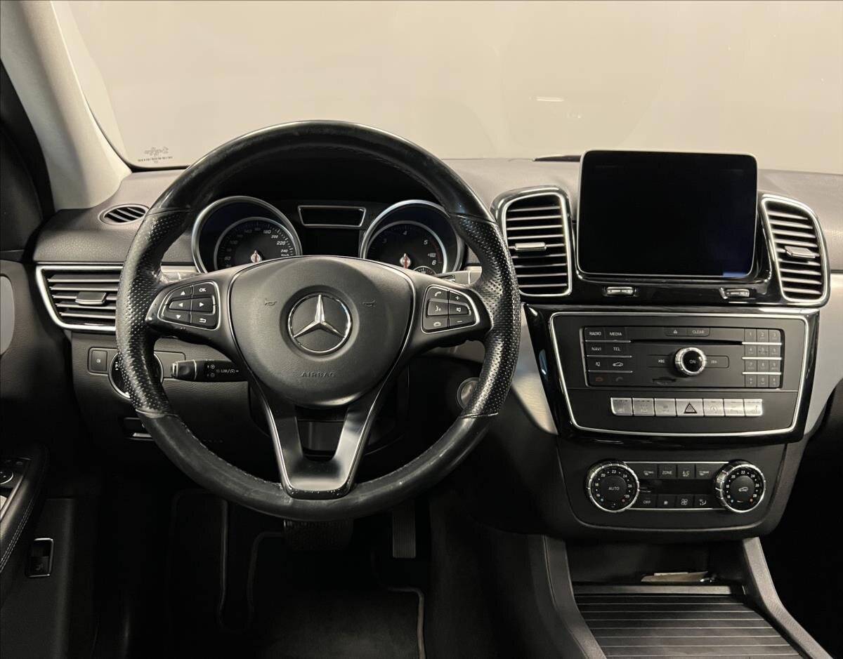 Mercedes-Benz GLE SUV 3,0 l 190 kw