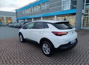 Opel Grandland X SUV 1,2 l 96 kw