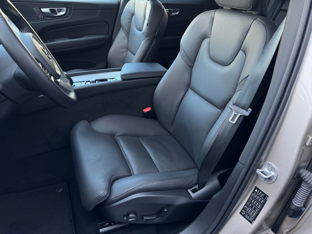 Volvo XC60 SUV / Terénní 2,0 l 184 kw