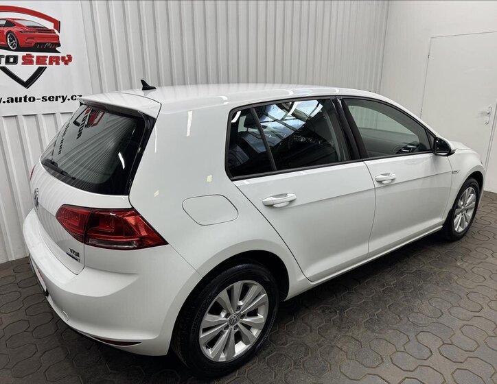 Volkswagen Golf Hatchback 1,4 l 81 kw