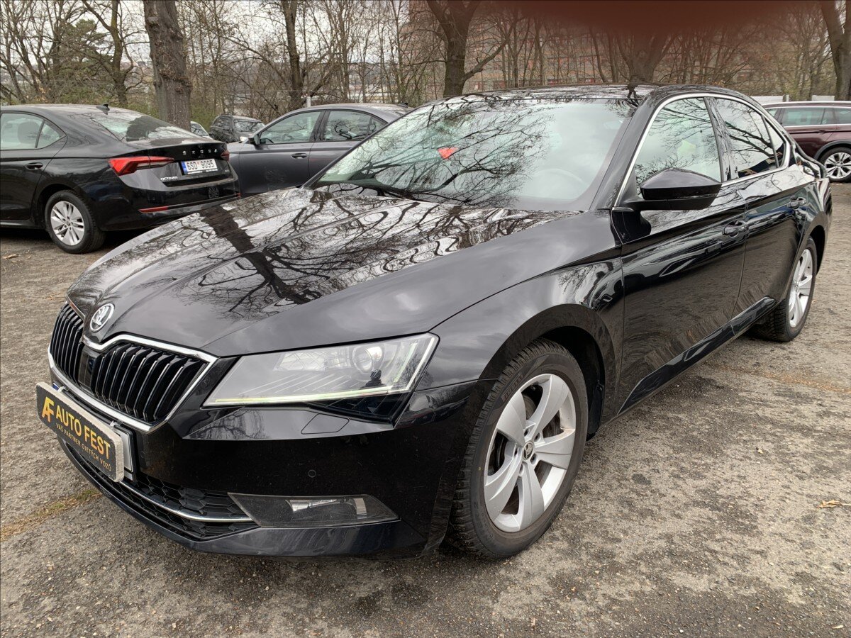 Škoda Superb Sedan / Limuzína 1,5 l 110 kw