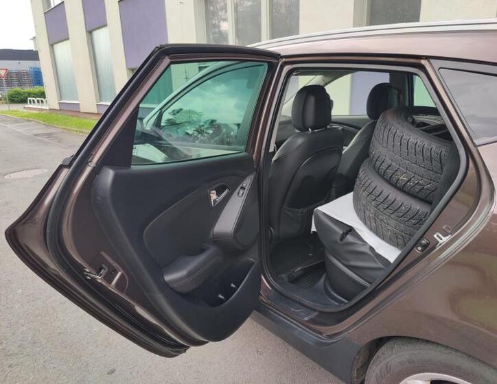 Hyundai ix35 12