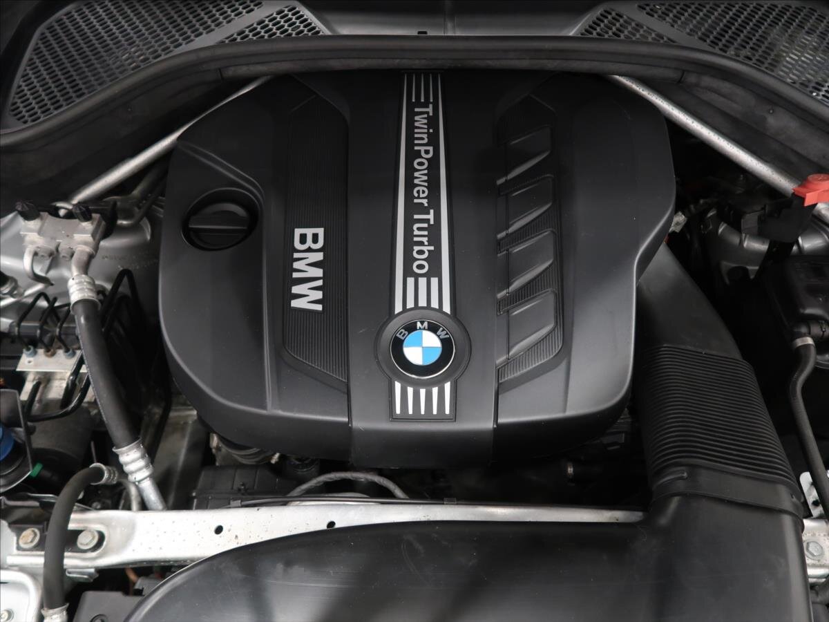 BMW X5 SUV / Terénní 2,0 l 160 kw
