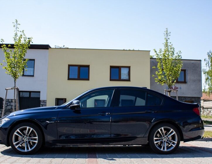 BMW Řada 3 Sedan / Limuzína 3,0 l 225 kw