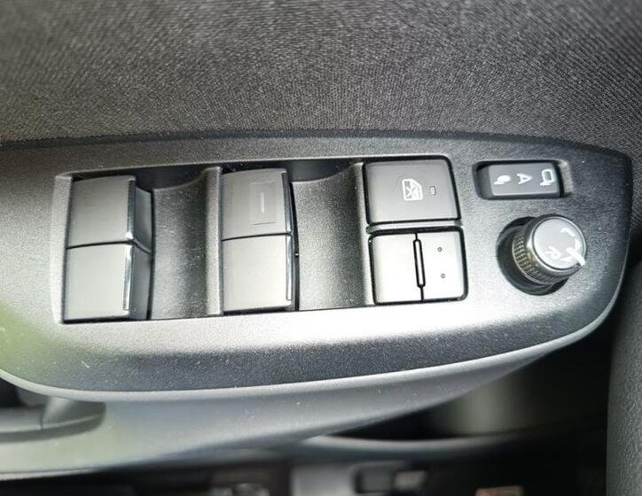 Toyota Yaris Cross 28