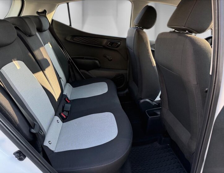 Hyundai i10 Hatchback 998,0 49 kw