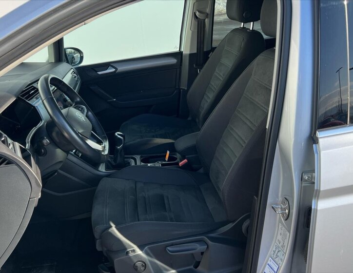 Volkswagen Touran MPV 1,5 l 110 kw