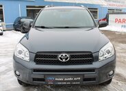 Toyota RAV4 SUV 2,2 l 100 kw