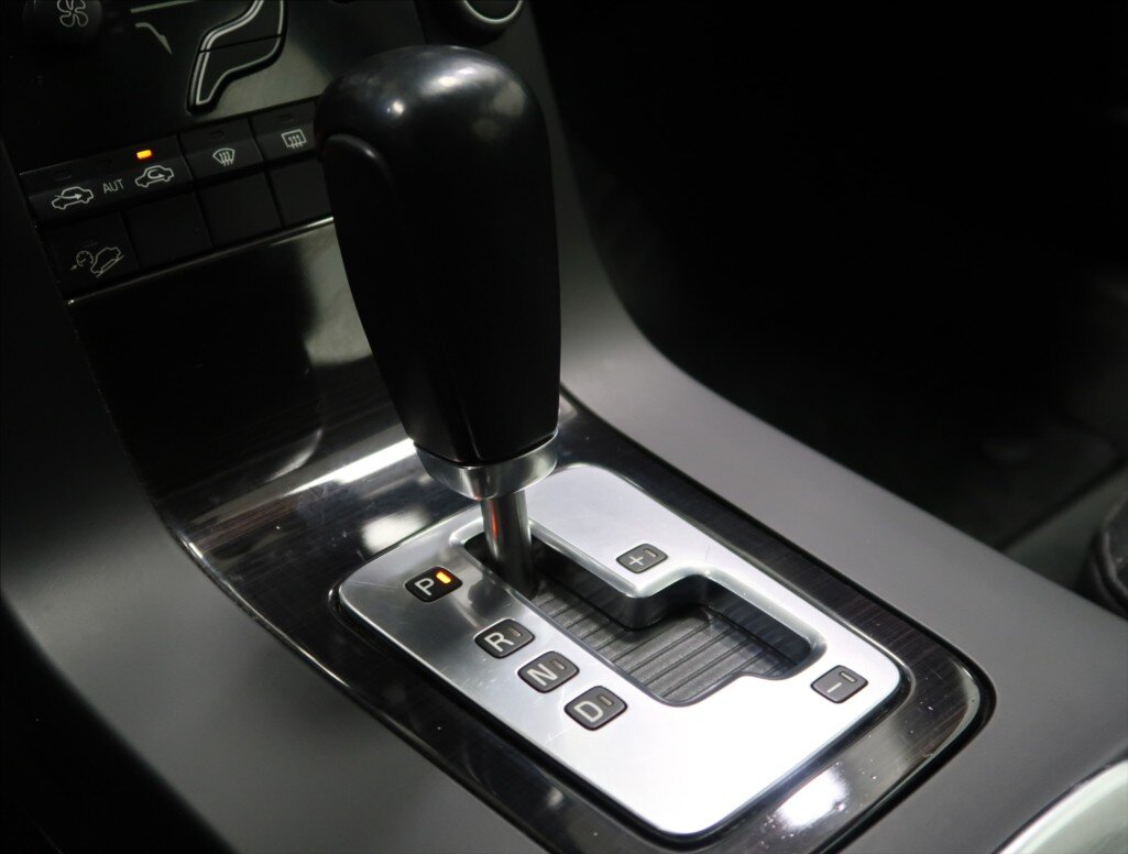 Volvo XC70 Kombi 2,4 l 136 kw