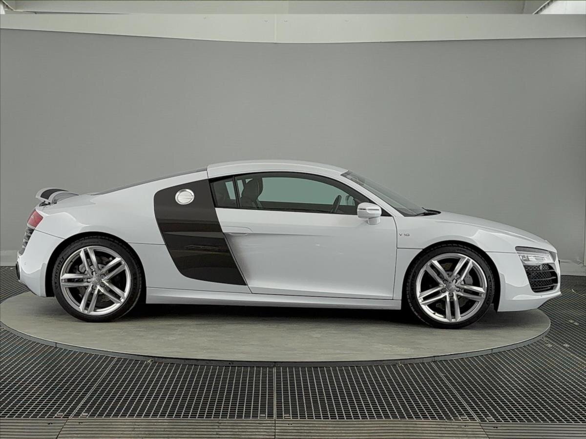 Audi R8 Kupé 5,2 l 386 kw