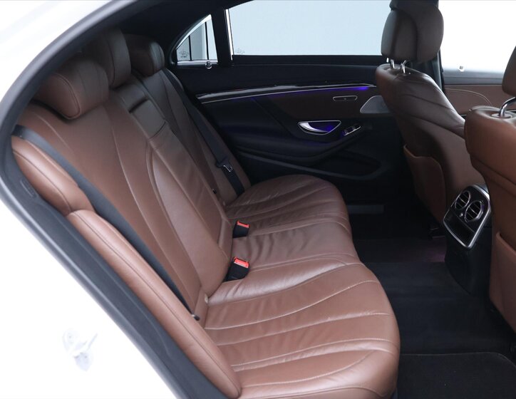 Mercedes-Benz Třídy S Sedan / Limuzína 3,0 l 190 kw