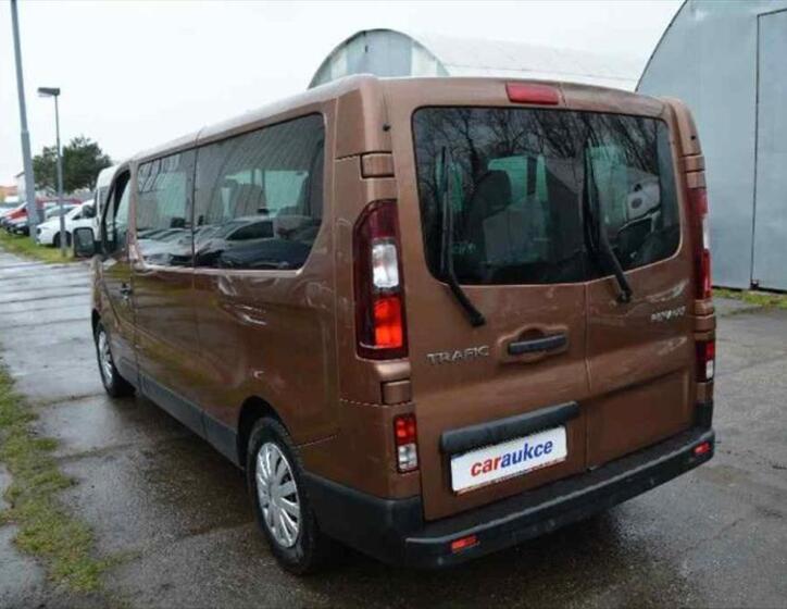 Renault Trafic 6