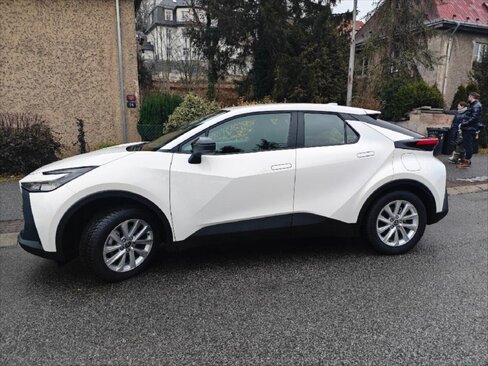 Toyota C-HR SUV / Terénní 0,0 72 kw