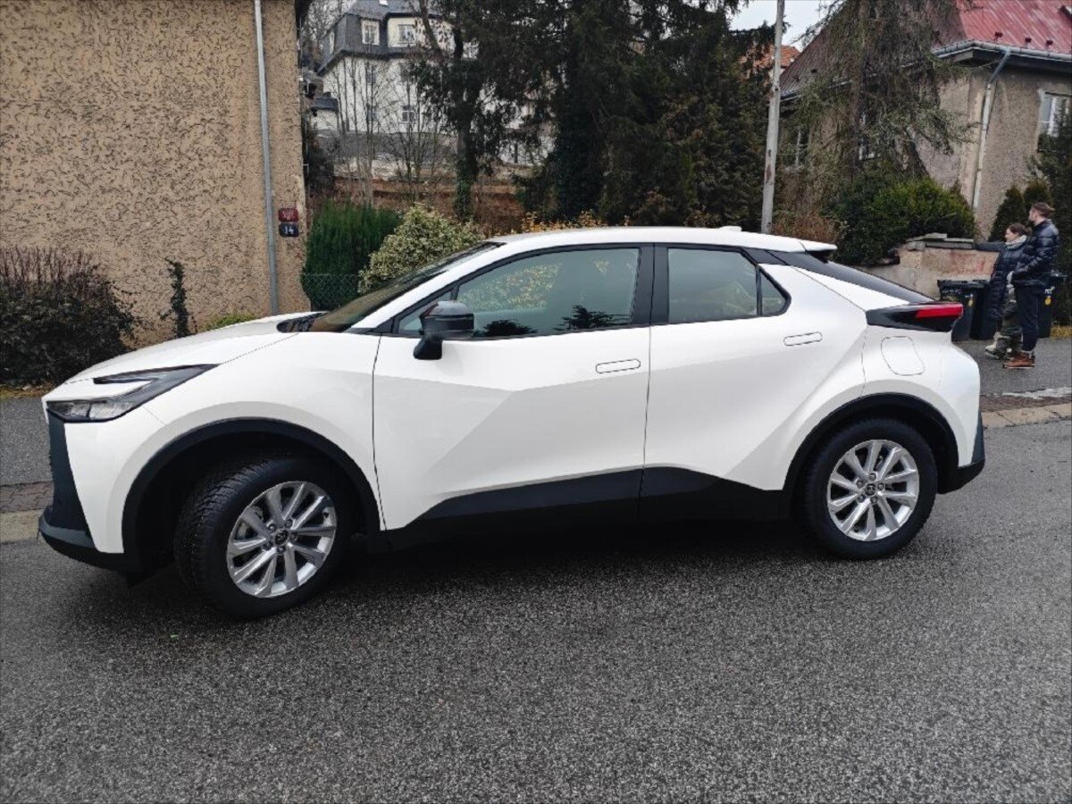 Toyota C-HR SUV / Terénní 0,0 72 kw