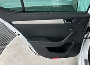 Škoda Superb Sedan / Limuzína 1,4 l 160 kw