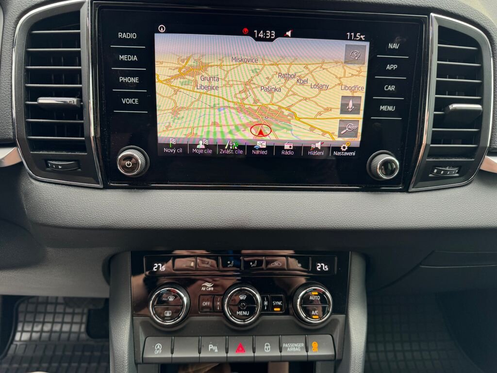 Škoda Karoq SUV 1,5 l 110 kw