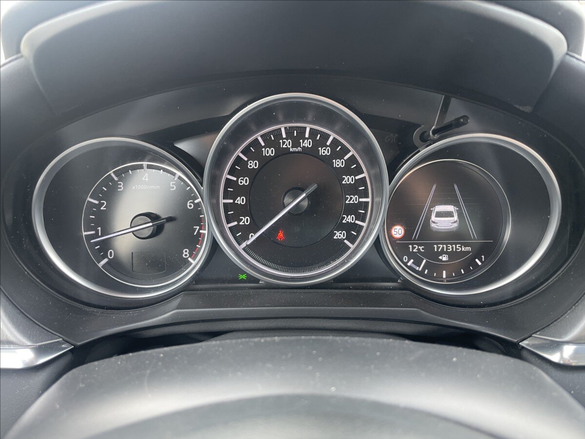 Mazda 6 Sedan / Limuzína 2,0 l 121 kw