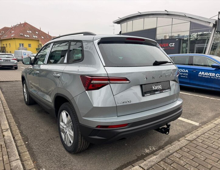 Škoda Karoq SUV 1,5 l 110 kw