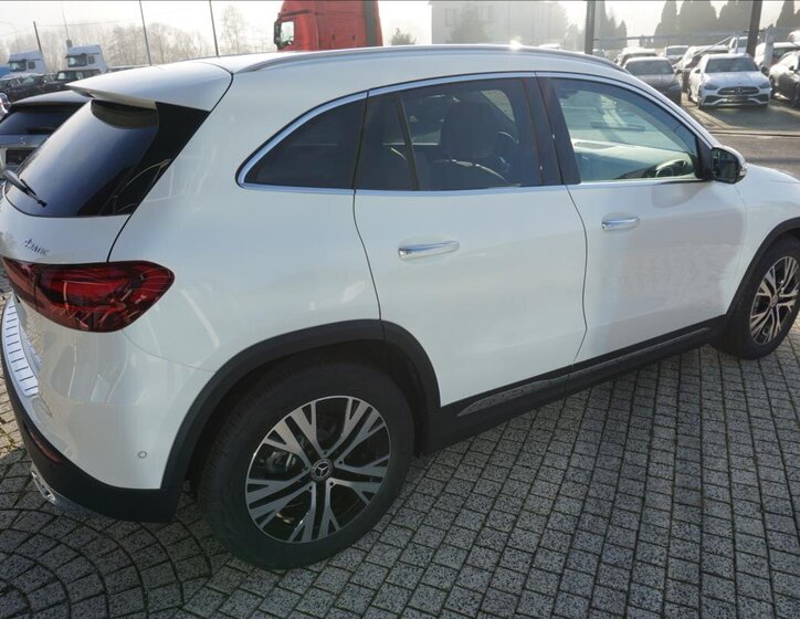Mercedes-Benz GLA SUV 2,0 l 110 kw