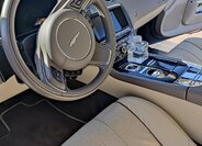 Jaguar XJ Sedan / Limuzína 0,0 0