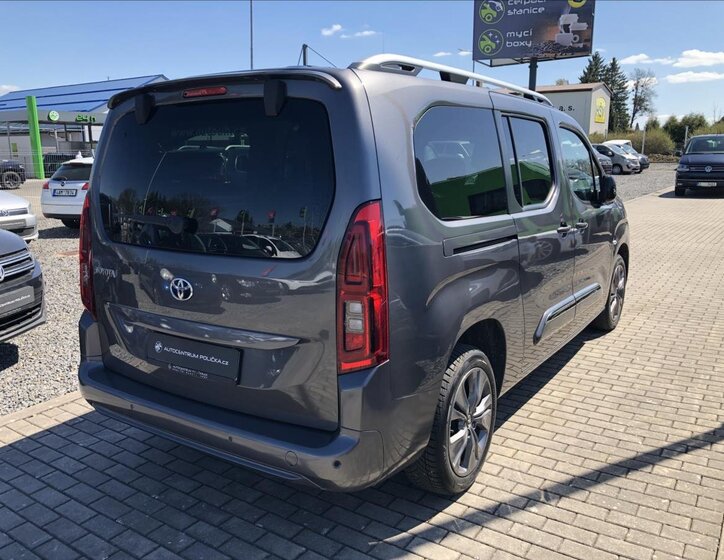 Toyota ProAce City Verso Kombi 1,5 l 96 kw