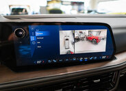 Chevrolet Suburban SUV 6,2 l 313 kw