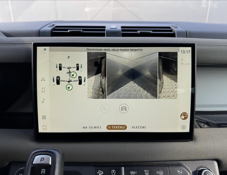 Land Rover Defender SUV / Terénní 3,0 l 183 kw