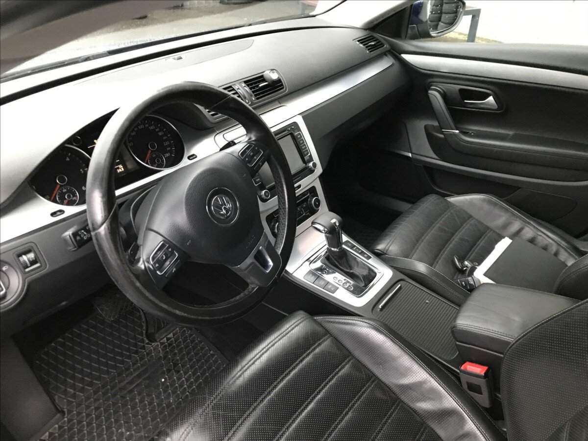 Volkswagen Passat CC Sedan 2,0 l 125 kw