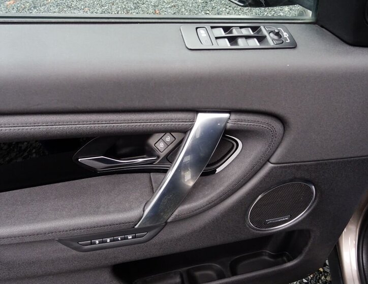 Land Rover Discovery Sport 21